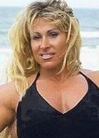 Profile picture of Christi Wolf