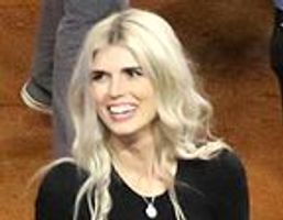 Profile picture of Julianna Zobrist