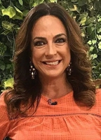 Profile picture of Claudia Tenório