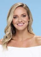 Profile picture of Lauren Hussey