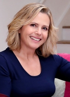 Profile picture of Liz Earle