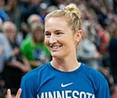 Profile picture of Sam Mewis