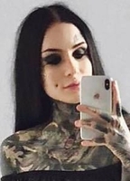 Profile picture of Monami Frost