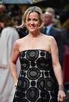 Profile picture of Jojo Moyes