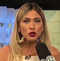 Profile picture of Lívia Andrade