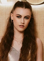 Profile picture of Stephanie Gil