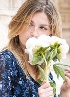 Profile picture of Thaïs d'Escufon