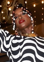 Profile picture of Sagine Sémajuste