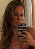 Profile picture of Maíra Charken