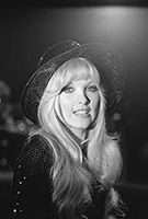 Profile picture of Lynsey de Paul