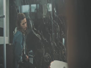 EMA BUSINSKA in PRILIS VELA LASKY