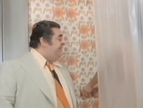MORIA CASAN in EXPERTOS EN PINCHAZOS (1979)