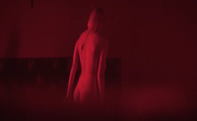 ANDZELIKA CECYLIA RYCHLAK NUDE/SEXY SCENE IN UNA COMMEDIA PERICOLOSA