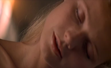 GWYNETH PALTROW NUDE/SEXY SCENE IN GREAT EXPECTATIONS