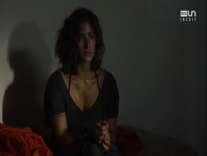 MANON AZEM in LES OMBRES ROUGES (2019)