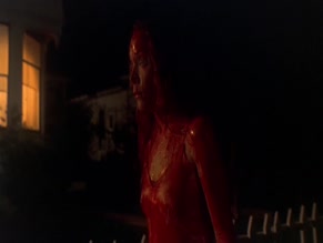 SISSY SPACEK NUDE/SEXY SCENE IN CARRIE