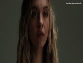SYDNEY SWEENEY NUDE/SEXY SCENE IN THE VOYEURS
