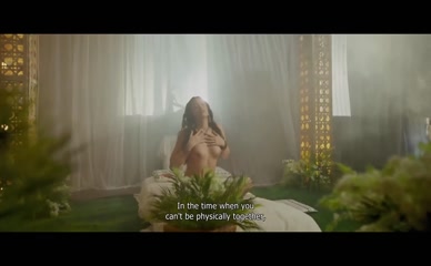 STEPHANIE RAZ in TAMPIPI