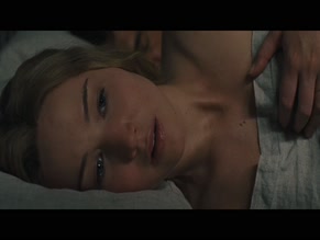 JENNIFER LAWRENCE NUDE/SEXY SCENE IN MOTHER!