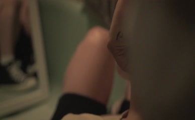 LILI REINHART,ADDISON TIMLIN NUDE/SEXY SCENE IN HAL & HARPER