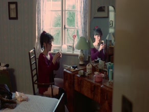 EMER MCCOURT in LONDON KILLS ME (1991)