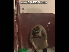 AIDA FAHMY NUDE/SEXY SCENE IN ASHRAR WA TAYIBIN