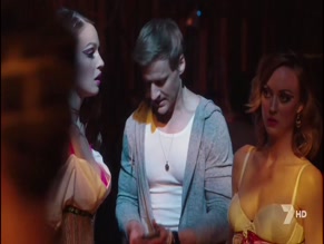 FIONA VROOM,KAYLA WALLACE NUDE/SEXY SCENE IN DEATH OF A VEGAS SHOWGIRL