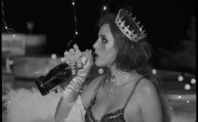 BELLA THORNE in BELLA THORNE LONELY (MUSIC VIDEO)