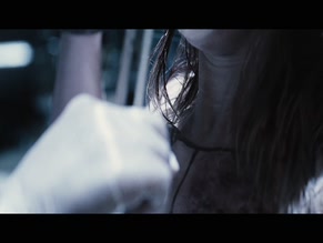 ASTRID SKUYAT NUDE/SEXY SCENE IN FEARDOTCOM