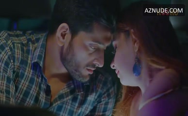 ANKITA DAVE,NEELAM BHANUSHALI NUDE/SEXY SCENE IN CHIKEN CURRY