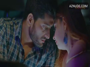 ANKITA DAVE,NEELAM BHANUSHALI NUDE/SEXY SCENE IN CHIKEN CURRY