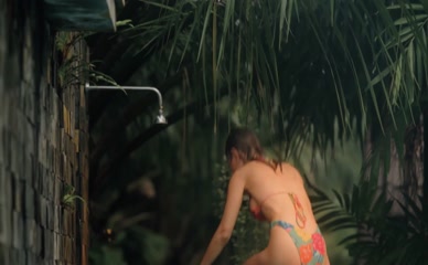 SARAH ALEXANDRA MARKS in RIVER OF BLOOD