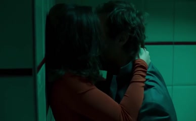 MELANY SMITH NUDE/SEXY SCENE IN WEEMOEDT