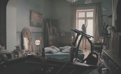 CASSANDRA CIANGHEROTTI NUDE/SEXY SCENE IN THE FOLLIES