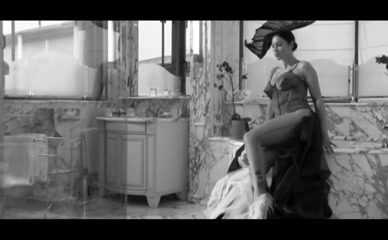 MONICA BELLUCCI NUDE/SEXY SCENE IN ROSE, C'EST PARIS