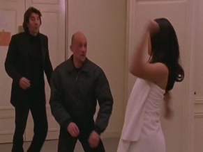 TIA CARRERE NUDE/SEXY SCENE IN RELIC HUNTER