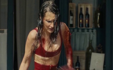 BELLA HADID NUDE/SEXY SCENE IN THE BEAUTY