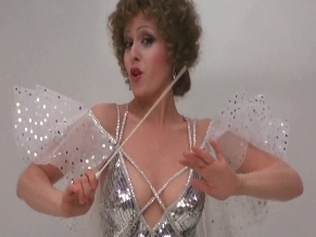 BERNADETTE PETERS NUDE/SEXY SCENE IN PENNIES FROM HEAVEN