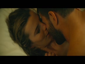 BETTY GILPIN NUDE/SEXY SCENE IN THREE WOMEN