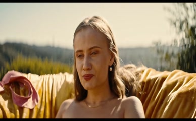 AMANDA HERMIINE KUNNAPAS in FREE MONEY