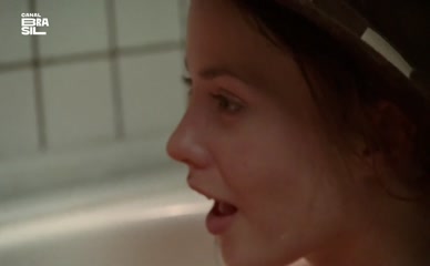 ROSANNE MULHOLLAND in A CONCEPCAO