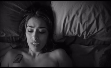 BARBARA PAZ NUDE/SEXY SCENE IN ARILLO DE HOMBRE MUERTO