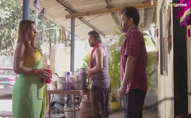 AAYUSHI JAISWAL,SUHANA KHAN,SHYNA KHATRI NUDE/SEXY SCENE IN MAKKHAN DOODHWALA