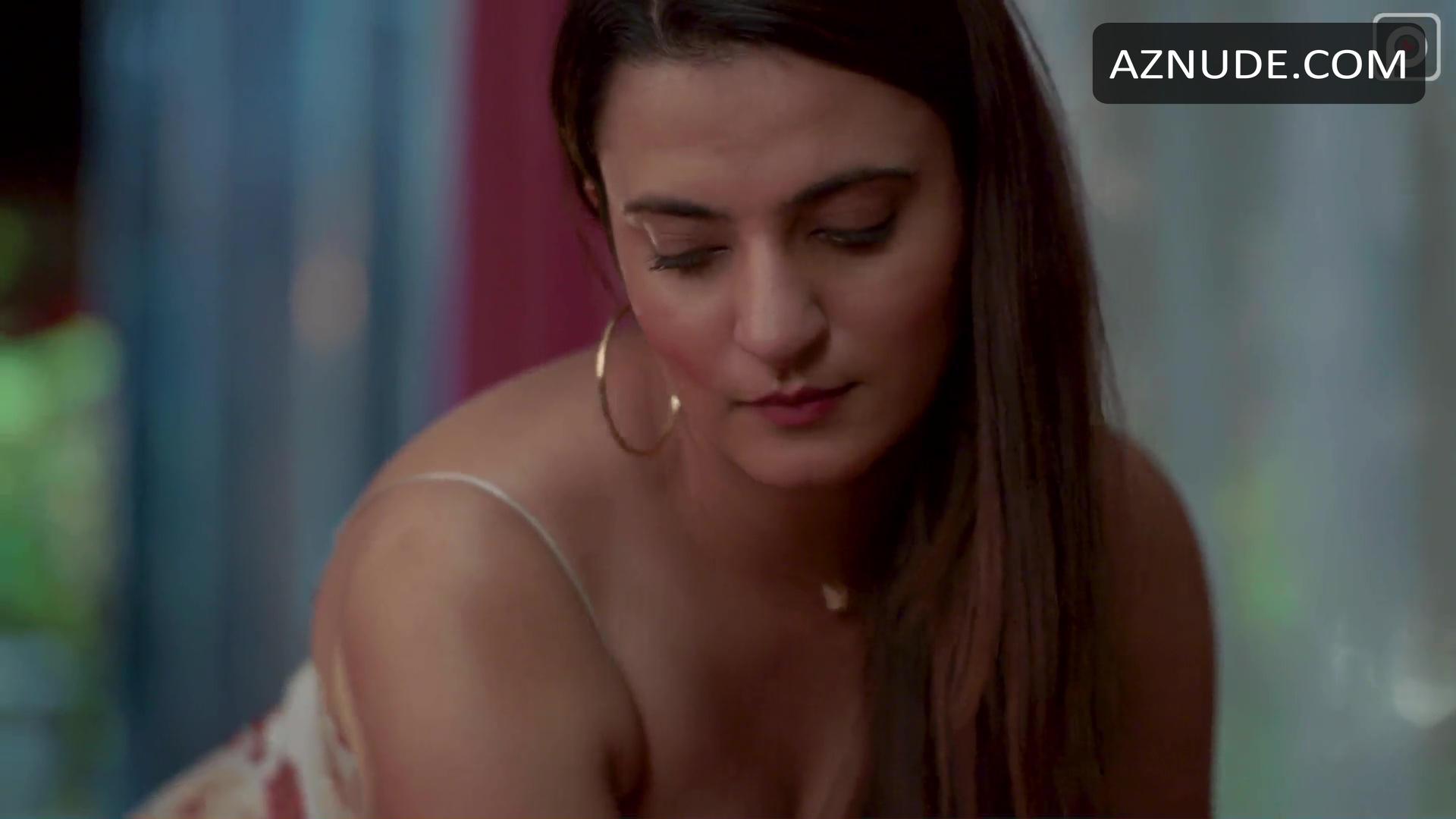 Ayesha kapoor hot scenes