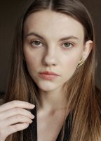 DARYA ZAKHARO