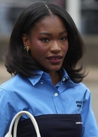 DEMI SINGLETON