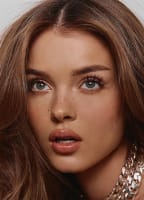 ANNA ZAK