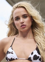 HAILEY VAN LITH NUDE