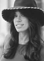 CARLY SIMON NUDE