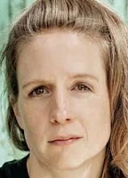 JULIA NACHTMANN